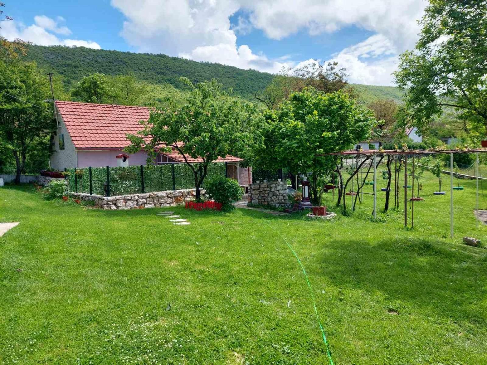 Village Flower Ivy Montenegro Niksic Exterior foto